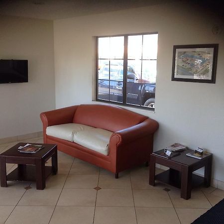 Groves Executive Inn المظهر الخارجي الصورة