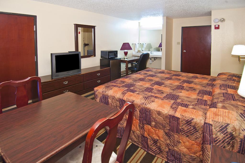 Groves Executive Inn الغرفة الصورة