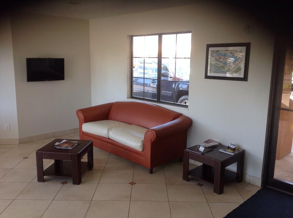 Groves Executive Inn المظهر الخارجي الصورة