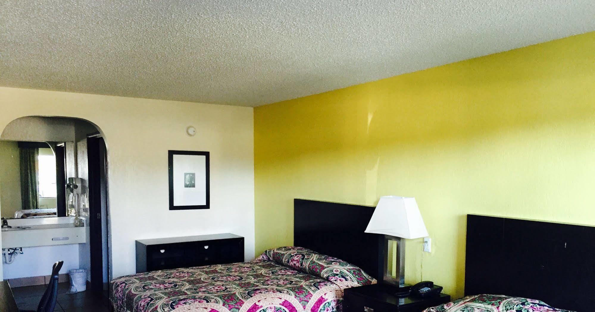 Groves Executive Inn المظهر الخارجي الصورة
